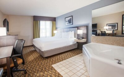Wingate by Wyndham Roseville/Detroit