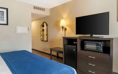 Best Western Greenfield Inn