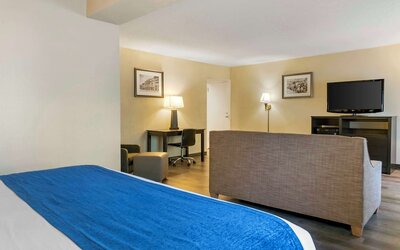 Best Western Greenfield Inn