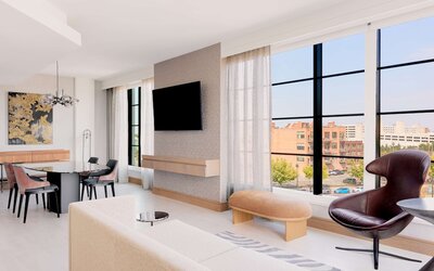 The Godfrey Detroit, Curio Collection By Hilton