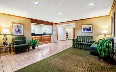 La Quinta Inn by Wyndham Detroit Southgate