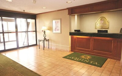 La Quinta Inn by Wyndham Detroit Southgate