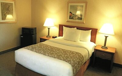 La Quinta Inn by Wyndham Detroit Southgate