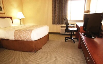 La Quinta Inn by Wyndham Detroit Southgate
