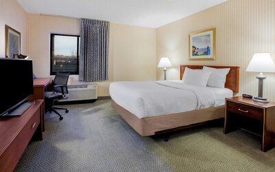La Quinta Inn by Wyndham Detroit Southgate