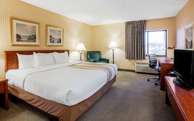 La Quinta Inn by Wyndham Detroit Southgate