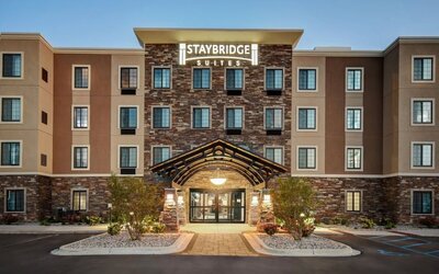 Staybridge Suites Southgate Detroit Area by IHG