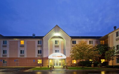 Sonesta Simply Suites Detroit Warren