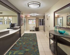 Sonesta Simply Suites Detroit Warren