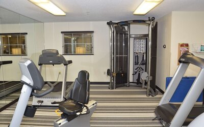 Sonesta Simply Suites Detroit Warren