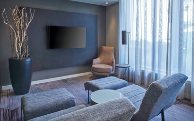 Courtyard by Marriott Detroit Warren