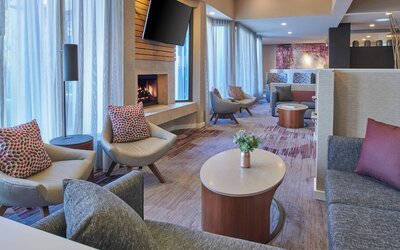 Courtyard by Marriott Detroit Warren