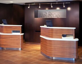 Courtyard by Marriott Detroit Warren