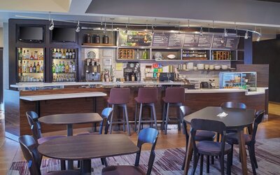 Courtyard by Marriott Detroit Warren