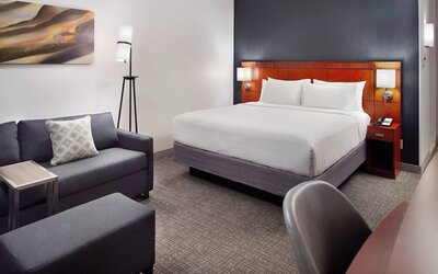 Courtyard by Marriott Raleigh Midtown