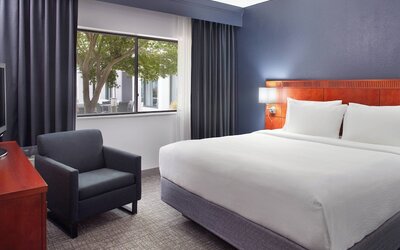 Courtyard by Marriott Raleigh Midtown
