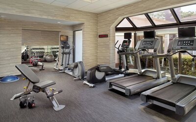 Courtyard by Marriott Raleigh Midtown