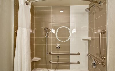 Hilton Garden Inn Raleigh /Crabtree Valley