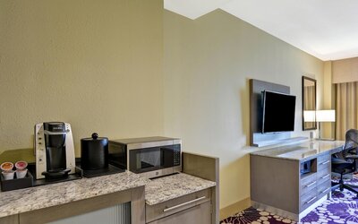 Hilton Garden Inn Raleigh /Crabtree Valley