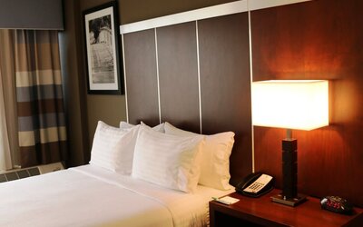 DoubleTree by Hilton Raleigh Crabtree Valley