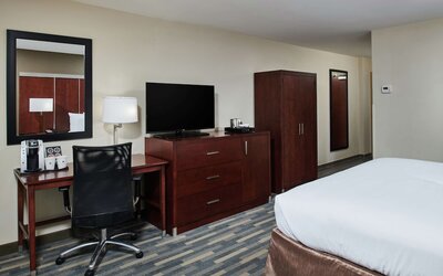 DoubleTree by Hilton Raleigh Crabtree Valley