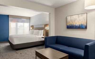 Holiday Inn Express And Suites Raleigh West Lenovo Center by IHG