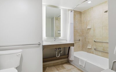 Holiday Inn Express And Suites Raleigh West Lenovo Center by IHG