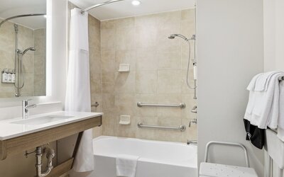 Holiday Inn Express And Suites Raleigh West Lenovo Center by IHG