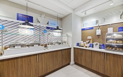 Holiday Inn Express And Suites Raleigh West Lenovo Center by IHG