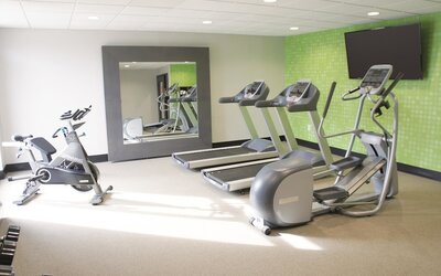 La Quinta Inn & Suites by Wyndham Raleigh Downtown North