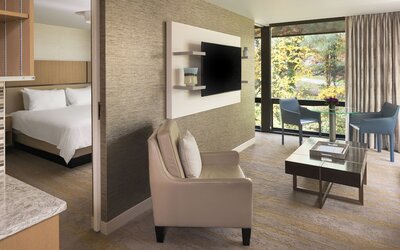 JB Duke Hotel