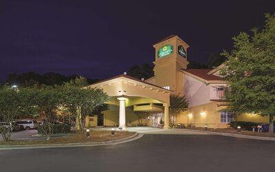 La Quinta Inn & Suites by Wyndham Univ Area Chapel Hill