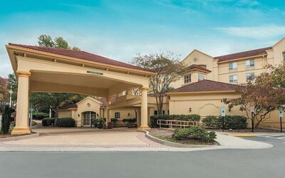 La Quinta Inn & Suites by Wyndham Raleigh/Durham Southpoint