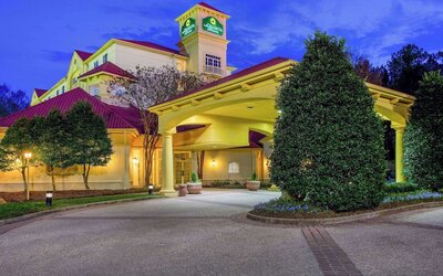 La Quinta Inn & Suites by Wyndham Raleigh/Durham Southpoint