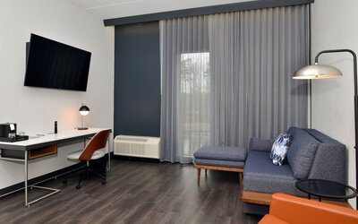 Courtyard by Marriott Raleigh Cary Crossroads