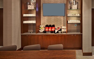 Hyatt Place Chapel Hill / Southern Village