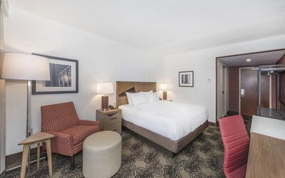 DoubleTree by Hilton Raleigh - Cary