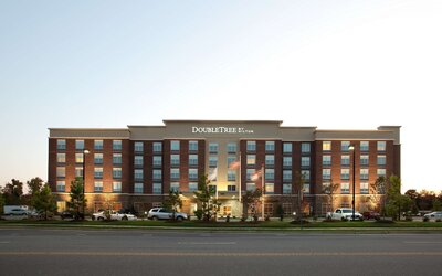 DoubleTree by Hilton Raleigh - Cary