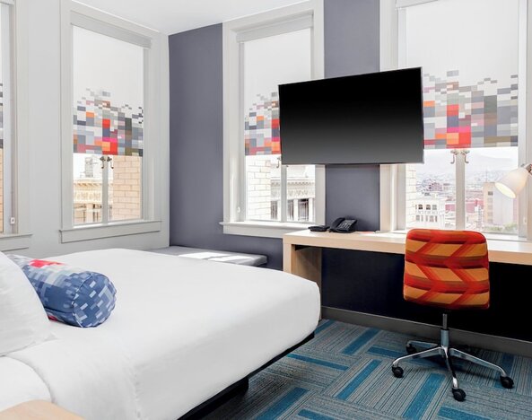 Aloft El Paso Downtown