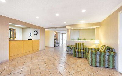 La Quinta Inn & Suites by Wyndham El Paso East