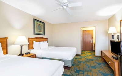 La Quinta Inn & Suites by Wyndham El Paso East