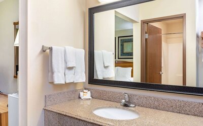 La Quinta Inn & Suites by Wyndham El Paso East