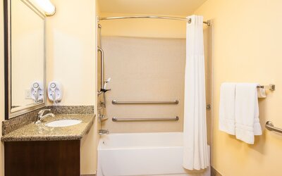 Staybridge Suites El Paso Airport by IHG