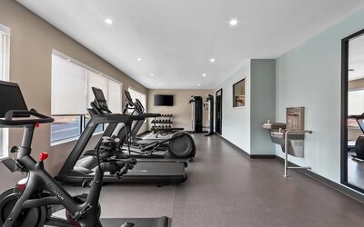 Everhome Suites El Paso Airport Near Fort Bliss by Choice Hotels