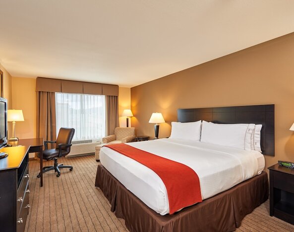 Holiday Inn Express & Suites El Paso Airport Area by IHG