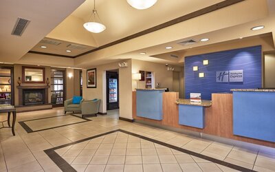 Holiday Inn Express & Suites El Paso Airport Area by IHG