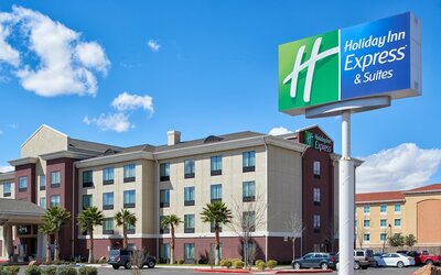 Holiday Inn Express & Suites El Paso Airport Area by IHG
