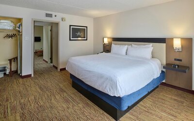 Wyndham El Paso Airport Hotel & Waterpark