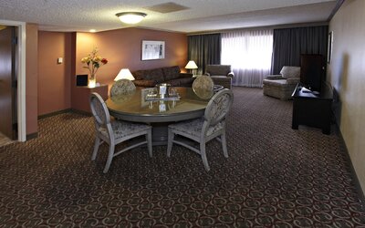 Wyndham El Paso Airport Hotel & Waterpark