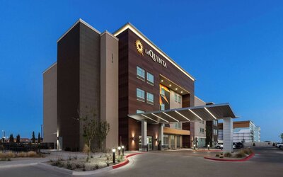 La Quinta Inn & Suites by Wyndham El Paso East Loop-375
